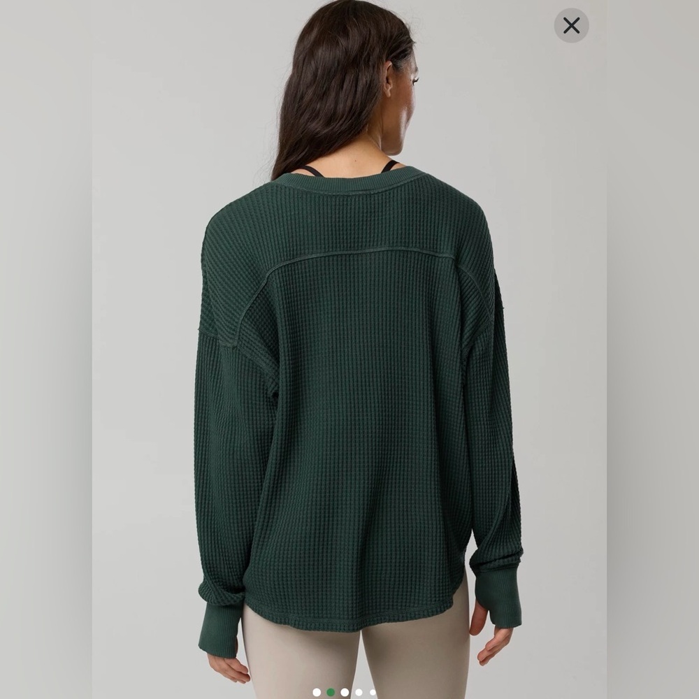 OFFLINE By Aerie Hunter Green Waffle Notch Neck Long Sleeve T-Shirt Size Small - Picture 2 of 6